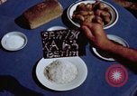 Immagine di Media Berliner razione Berlino Germania, 1945, secondo 4 filmato di repertorio 65675055976