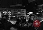Immagine di New York Stock Exchange New York City USA, 1955, secondo 16 filmato di repertorio 65675055991