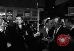 Immagine di New York Stock Exchange New York City USA, 1955, secondo 35 filmato di repertorio 65675055991