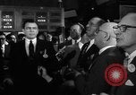 Immagine di New York Stock Exchange New York City USA, 1955, secondo 49 filmato di repertorio 65675055991