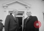 Standbild Louis St Laurent White Sulphur Springs West Virginia USA, 1956, aus Sekunde 10 historischem Filmmaterial Videoclip 65675055999