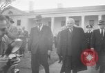 Standbild Louis St Laurent White Sulphur Springs West Virginia USA, 1956, aus Sekunde 34 historischem Filmmaterial Videoclip 65675055999