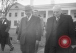 Standbild Louis St Laurent White Sulphur Springs West Virginia USA, 1956, aus Sekunde 36 historischem Filmmaterial Videoclip 65675055999