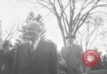 Standbild Louis St Laurent White Sulphur Springs West Virginia USA, 1956, aus Sekunde 39 historischem Filmmaterial Videoclip 65675055999