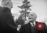 Standbild Louis St Laurent White Sulphur Springs West Virginia USA, 1956, aus Sekunde 48 historischem Filmmaterial Videoclip 65675055999