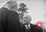 Standbild Louis St Laurent White Sulphur Springs West Virginia USA, 1956, aus Sekunde 49 historischem Filmmaterial Videoclip 65675055999