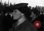 Standbild Frauen marines Frankreich, 1954, aus Sekunde 11 historischem Filmmaterial Videoclip 65675056015