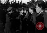 Standbild Frauen marines Frankreich, 1954, aus Sekunde 15 historischem Filmmaterial Videoclip 65675056015