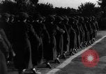 Standbild Frauen marines Frankreich, 1954, aus Sekunde 27 historischem Filmmaterial Videoclip 65675056015