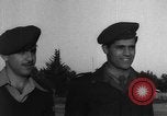 Standbild Frauen marines Frankreich, 1954, aus Sekunde 33 historischem Filmmaterial Videoclip 65675056015