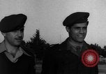Standbild Frauen marines Frankreich, 1954, aus Sekunde 34 historischem Filmmaterial Videoclip 65675056015