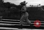 Standbild Frauen marines Frankreich, 1954, aus Sekunde 49 historischem Filmmaterial Videoclip 65675056015