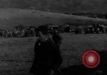 Standbild französischen militärischen Operationen in Nordafrika Algerien, 1954, aus Sekunde 55 historischem Filmmaterial Videoclip 65675056019