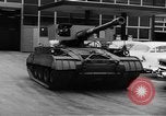 Image arme antichar automoteur Detroit Michigan USA, 1960, de la seconde 9 séquences d'archives historiques vidéo 65675056021