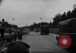 Standbild Gefangene abgeschoben Deutschland, 1947, aus Sekunde 39 historischem Filmmaterial Videoclip 65675056022