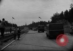 Standbild Gefangene abgeschoben Deutschland, 1947, aus Sekunde 40 historischem Filmmaterial Videoclip 65675056022