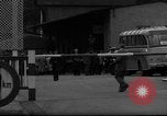 Standbild Gefangene abgeschoben Deutschland, 1947, aus Sekunde 47 historischem Filmmaterial Videoclip 65675056022