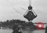 Standbild Baggerarbeiten Oostelijk Flevoland Niederlande, 1957, aus Sekunde 12 historischem Filmmaterial Videoclip 65675056031