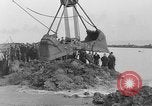 Standbild Baggerarbeiten Oostelijk Flevoland Niederlande, 1957, aus Sekunde 33 historischem Filmmaterial Videoclip 65675056031