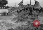 Standbild Baggerarbeiten Oostelijk Flevoland Niederlande, 1957, aus Sekunde 41 historischem Filmmaterial Videoclip 65675056031