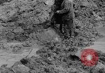Standbild Baggerarbeiten Oostelijk Flevoland Niederlande, 1957, aus Sekunde 53 historischem Filmmaterial Videoclip 65675056031