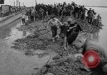 Standbild Baggerarbeiten Oostelijk Flevoland Niederlande, 1957, aus Sekunde 59 historischem Filmmaterial Videoclip 65675056031