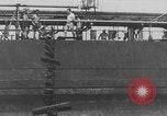 Standbild Seeleute Schiffen Ägypten, 1951, aus Sekunde 43 historischem Filmmaterial Videoclip 65675056032