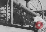 Standbild Seeleute Schiffen Ägypten, 1951, aus Sekunde 47 historischem Filmmaterial Videoclip 65675056032