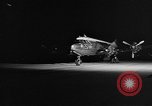 Standbild Königin Elizabeth die Königinmutter Bewertungen Black Watch Regiment Ottawa Ontario Kanada, 1954, aus Sekunde 6 historischem Filmmaterial Videoclip 65675056033