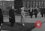 Standbild britische Königin Mutter Ottawa Ontario Kanada, 1954, aus Sekunde 18 historischem Filmmaterial Videoclip 65675056034