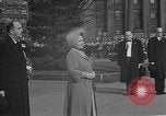 Standbild britische Königin Mutter Ottawa Ontario Kanada, 1954, aus Sekunde 22 historischem Filmmaterial Videoclip 65675056034