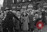 Standbild britische Königin Mutter Ottawa Ontario Kanada, 1954, aus Sekunde 46 historischem Filmmaterial Videoclip 65675056034