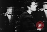 Standbild Royal Command Performance London England Vereinigtes Königreich, 1954, aus Sekunde 11 historischem Filmmaterial Videoclip 65675056037