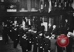 Standbild Royal Command Performance London England Vereinigtes Königreich, 1954, aus Sekunde 17 historischem Filmmaterial Videoclip 65675056037