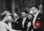 Standbild Royal Command Performance London England Vereinigtes Königreich, 1954, aus Sekunde 30 historischem Filmmaterial Videoclip 65675056037