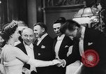 Standbild Royal Command Performance London England Vereinigtes Königreich, 1954, aus Sekunde 31 historischem Filmmaterial Videoclip 65675056037