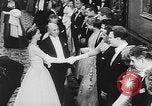 Standbild Royal Command Performance London England Vereinigtes Königreich, 1954, aus Sekunde 41 historischem Filmmaterial Videoclip 65675056037