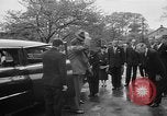 Standbild Kaiser Hirohito visits Tokyo Japan zoo Tokyo Japan, 1950, aus Sekunde 11 historischem Filmmaterial Videoclip 65675056053
