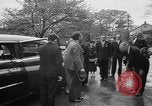 Standbild Kaiser Hirohito visits Tokyo Japan zoo Tokyo Japan, 1950, aus Sekunde 12 historischem Filmmaterial Videoclip 65675056053