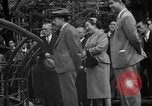 Standbild Kaiser Hirohito visits Tokyo Japan zoo Tokyo Japan, 1950, aus Sekunde 44 historischem Filmmaterial Videoclip 65675056053