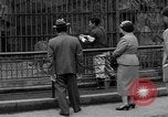 Standbild Kaiser Hirohito visits Tokyo Japan zoo Tokyo Japan, 1950, aus Sekunde 50 historischem Filmmaterial Videoclip 65675056053