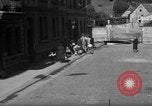 Immagine di Razioni alimentari in Germania dopo la seconda guerra mondiale Wiesbaden Germania, 1946, secondo 7 filmato di repertorio 65675056075