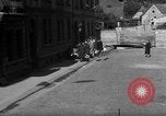 Immagine di Razioni alimentari in Germania dopo la seconda guerra mondiale Wiesbaden Germania, 1946, secondo 13 filmato di repertorio 65675056075