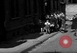 Immagine di Razioni alimentari in Germania dopo la seconda guerra mondiale Wiesbaden Germania, 1946, secondo 14 filmato di repertorio 65675056075