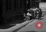 Immagine di Razioni alimentari in Germania dopo la seconda guerra mondiale Wiesbaden Germania, 1946, secondo 17 filmato di repertorio 65675056075