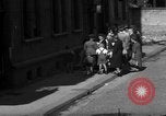 Immagine di Razioni alimentari in Germania dopo la seconda guerra mondiale Wiesbaden Germania, 1946, secondo 21 filmato di repertorio 65675056075