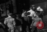 Immagine di Razioni alimentari in Germania dopo la seconda guerra mondiale Wiesbaden Germania, 1946, secondo 29 filmato di repertorio 65675056075