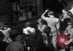 Immagine di Razioni alimentari in Germania dopo la seconda guerra mondiale Wiesbaden Germania, 1946, secondo 39 filmato di repertorio 65675056075