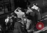 Immagine di Razioni alimentari in Germania dopo la seconda guerra mondiale Wiesbaden Germania, 1946, secondo 41 filmato di repertorio 65675056075