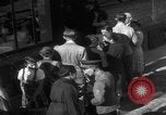 Immagine di Razioni alimentari in Germania dopo la seconda guerra mondiale Wiesbaden Germania, 1946, secondo 42 filmato di repertorio 65675056075